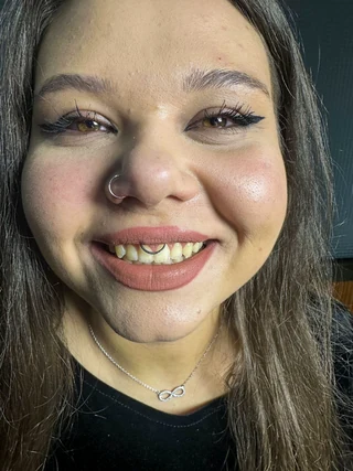 Piercings de nariz y smiley